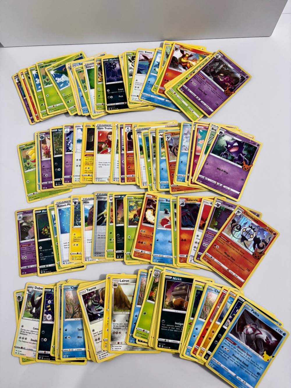 Lot 300 Mixed POKEMON Cards